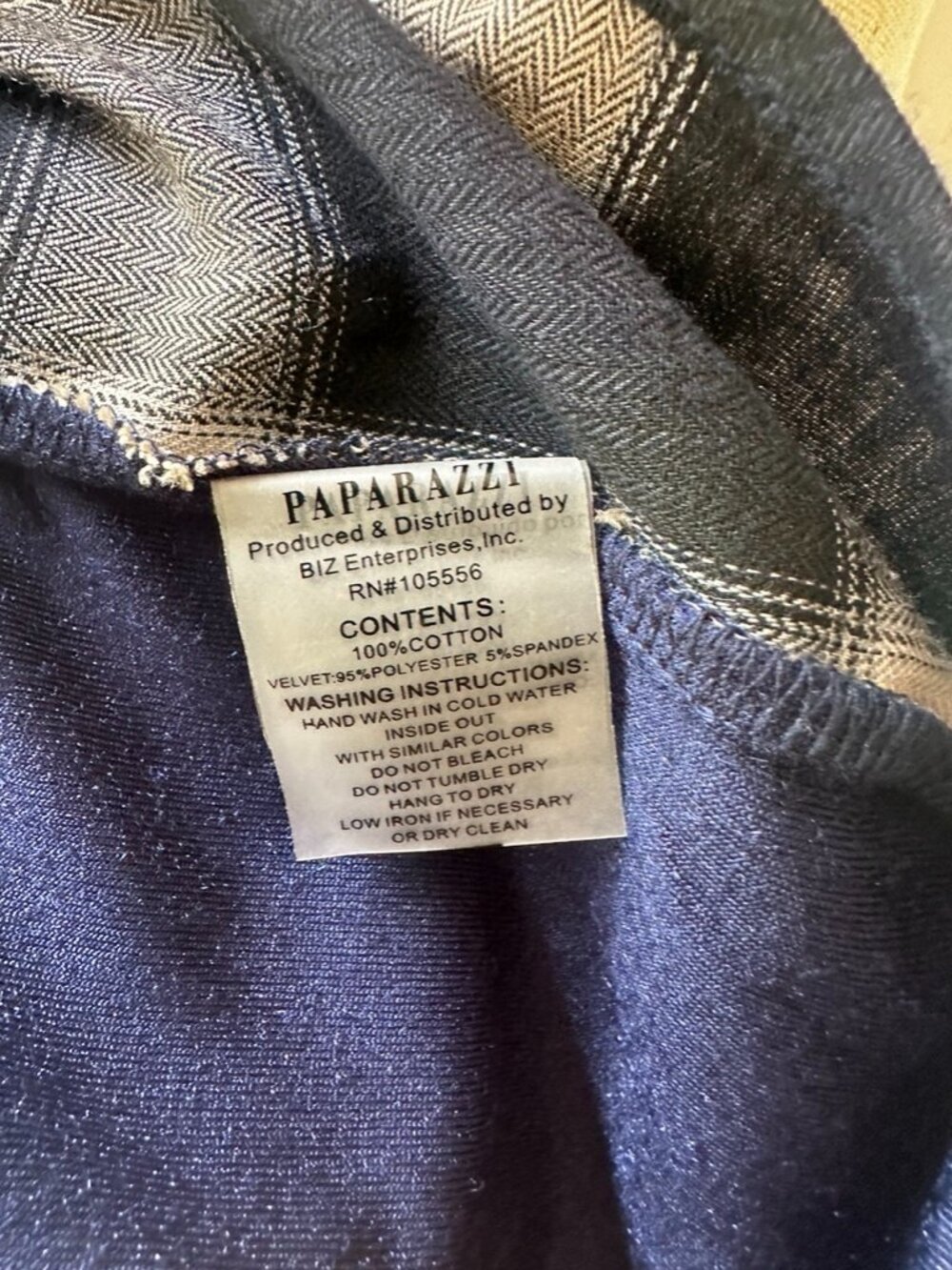 Paparazzi Button Down Blouse, Velvet Back with Embroidery, Like New, Women's L - Picture 15 of 15